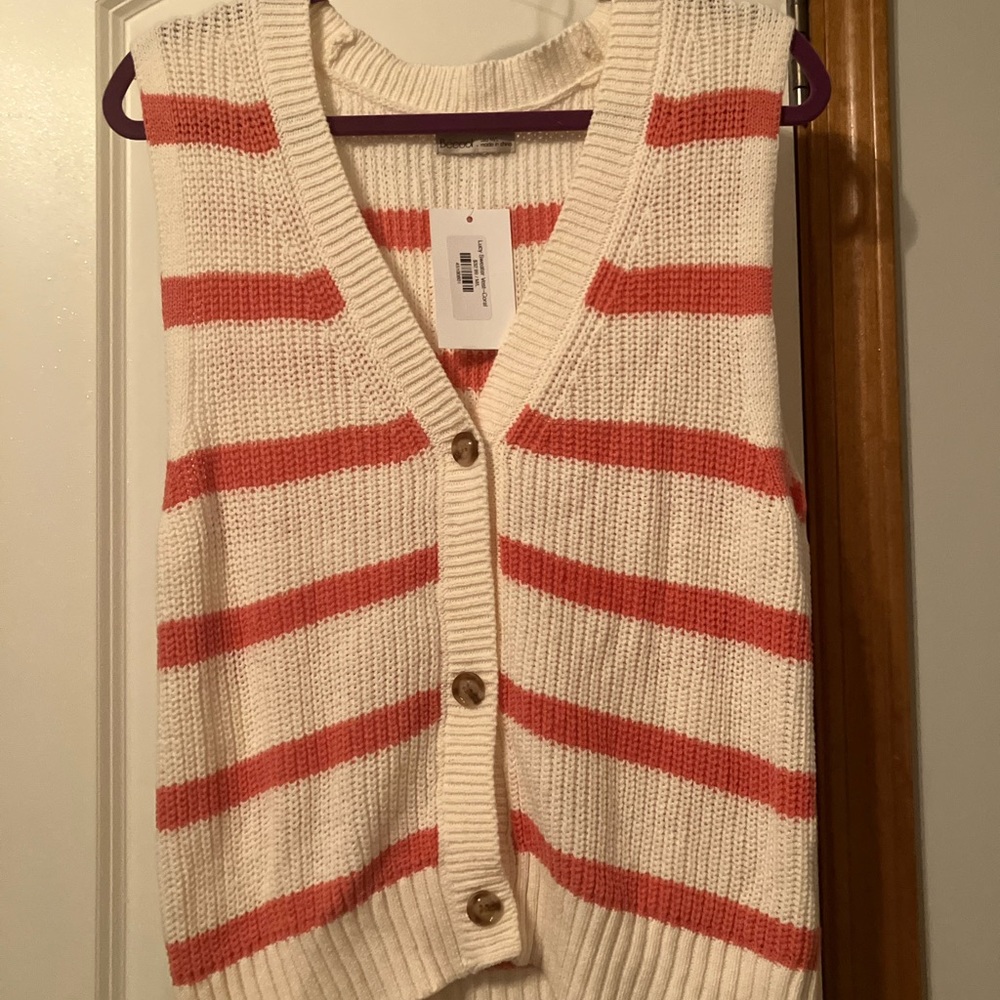 NWT Stripped Coral Sleeveless Cardigan